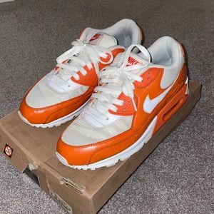 Air Max Size 9.5, White/Orange